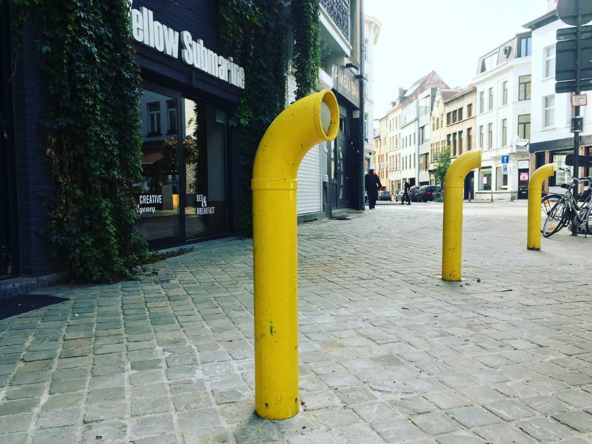 B&B Yellow Submarine Antwerpen Ngoại thất bức ảnh