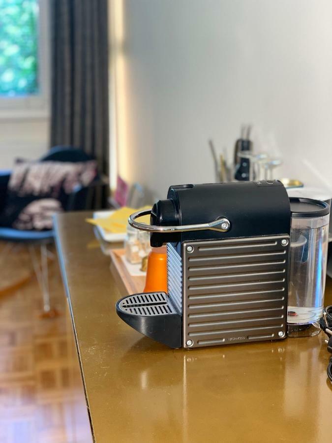 B&B Yellow Submarine Antwerpen Ngoại thất bức ảnh