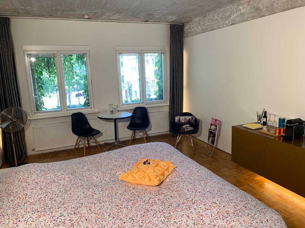 B&B Yellow Submarine Antwerpen Ngoại thất bức ảnh